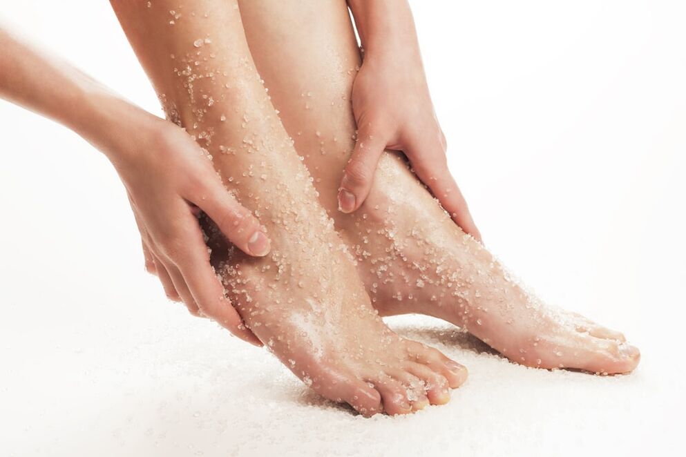 Sea salt has been shown to be effective in treating toenail fungus. 